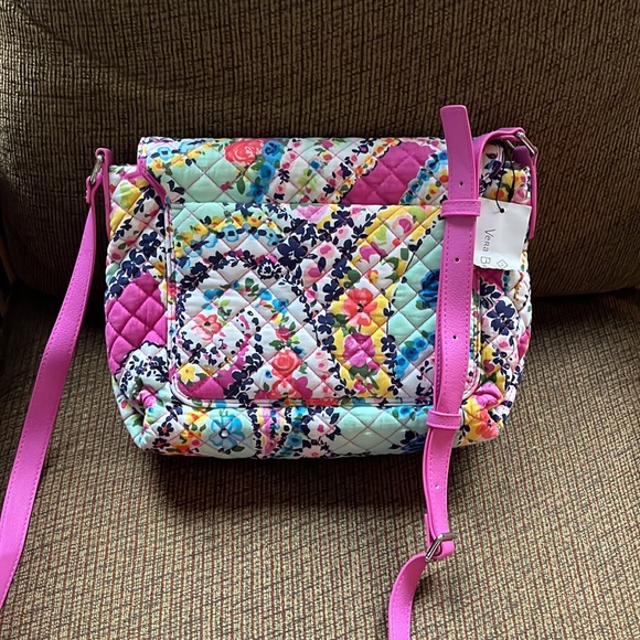 Vera Bradley crossbody bag! - Picture 2 of 4